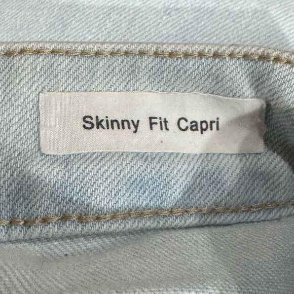 Judy Blue Skinny Fit Light Wash Capri Jeans Women’s 1/25 - Picture 5 of 5